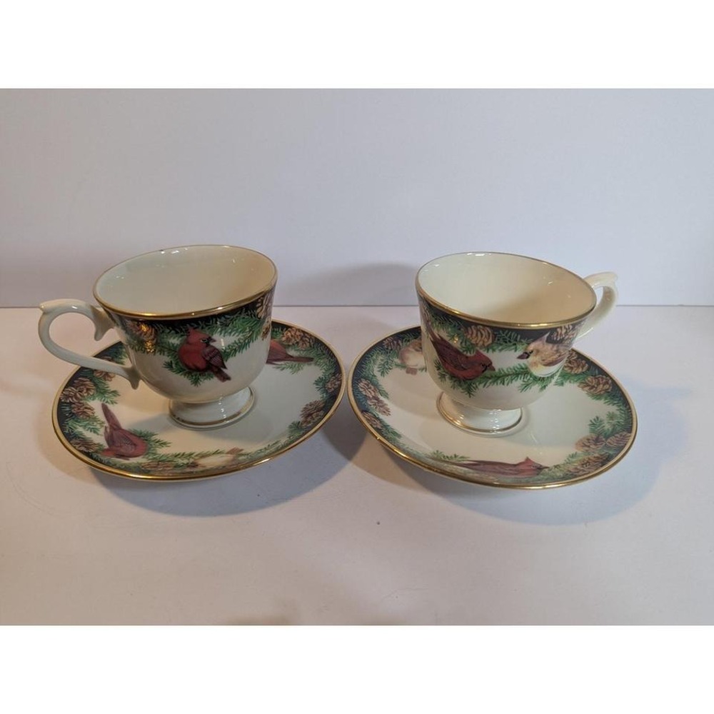Lenox Birds of America Cardinal Set of 2 Teacups & Saucers‎ 1993